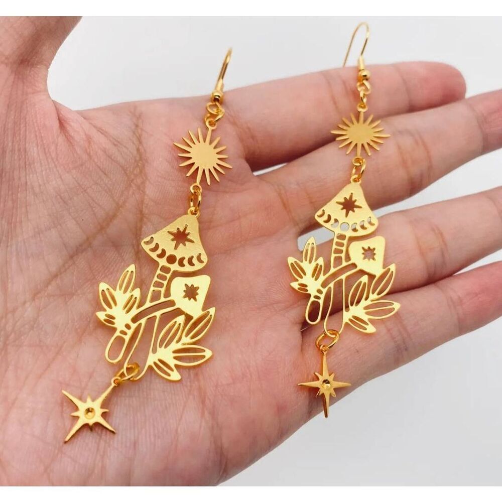 NWOT Mushroom 🍄 Drop Earrings